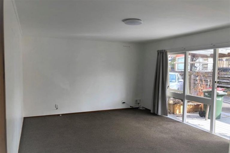Photo of property in 2/1 Lyren Place, Half Moon Bay, Auckland, 2012