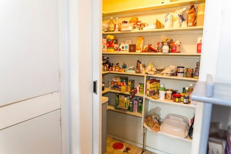 Photo of property in 21 Taradale Road, Dannevirke, 4930