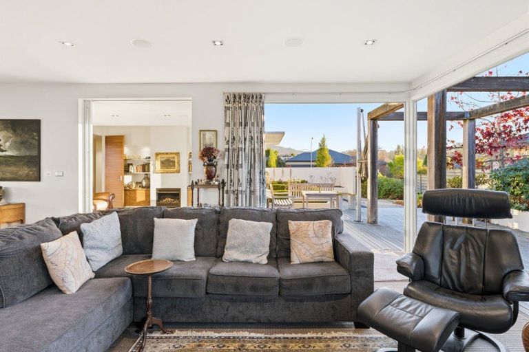 Photo of property in 3 Sunninghurst Drive, Fairfield, Dunedin, 9018