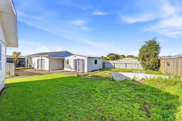Photo of property in 34 Carson Street, Castlecliff, Whanganui, 4501