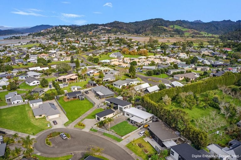 Photo of property in 28 Tairua Palms Place, Tairua, 3508