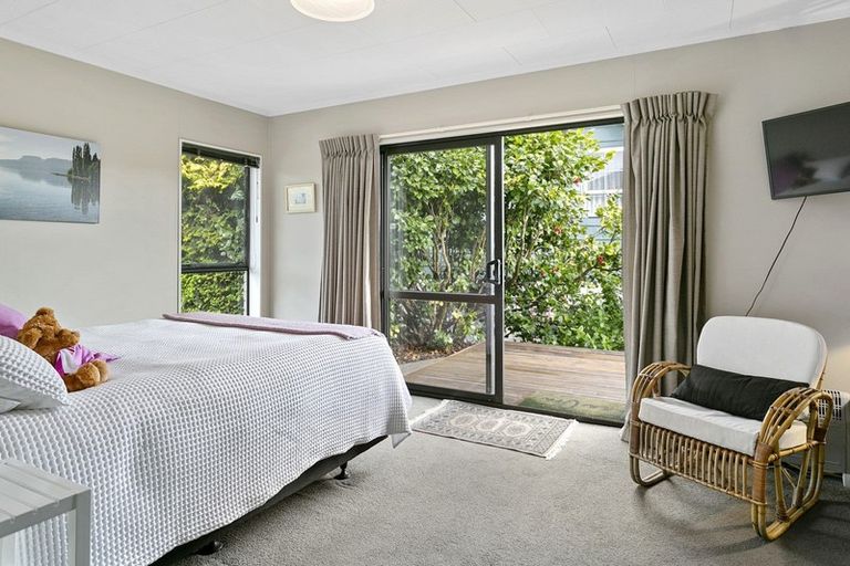 Photo of property in 2/10 Te Hepera Street, Waipahihi, Taupo, 3330