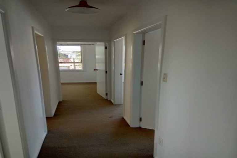 Photo of property in 42 Orrick Crescent, Avondale, Christchurch, 8061