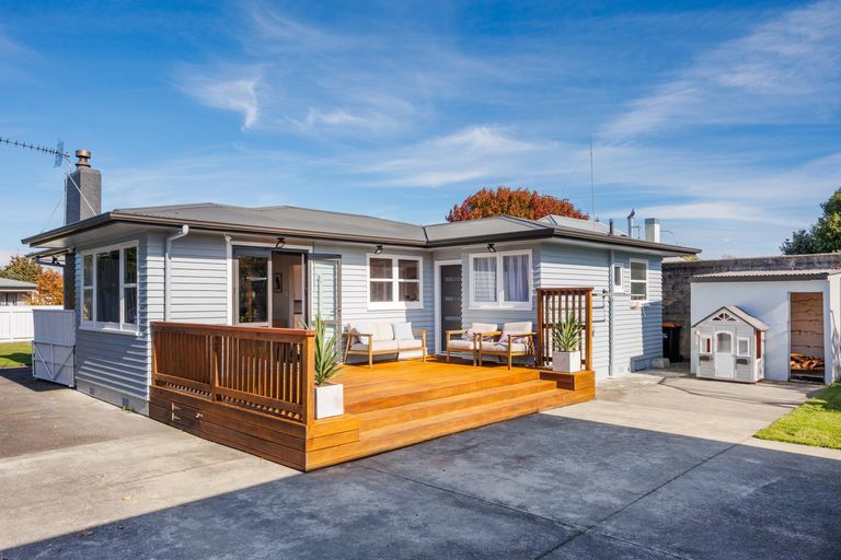 Photo of property in 7 Liverpool Street, Takaro, Palmerston North, 4412