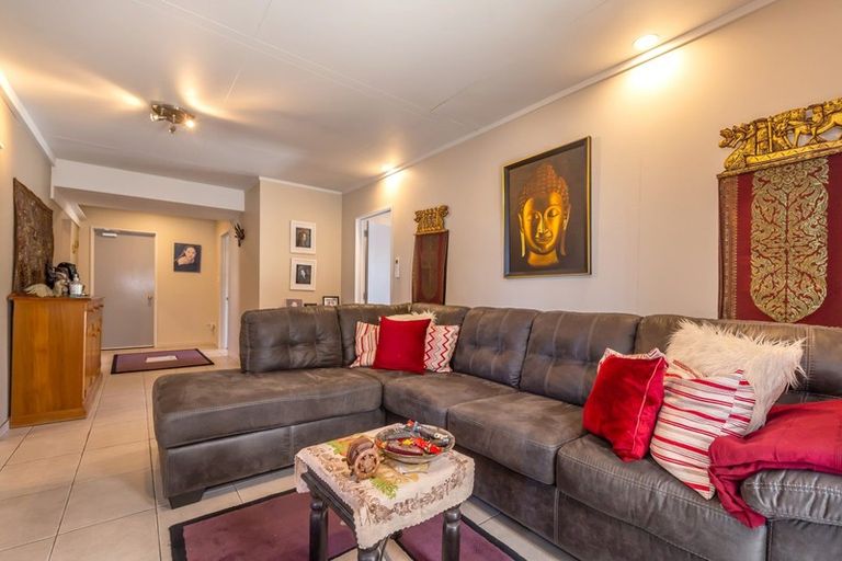 Photo of property in 71a Maces Road, Bromley, Christchurch, 8062