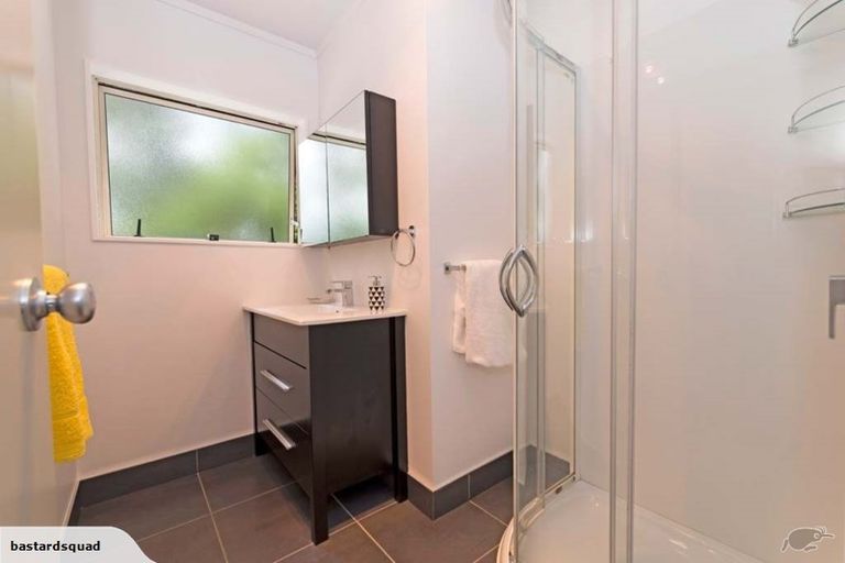 Photo of property in 329 Taiapa Road, Muriwai, Waimauku, 0881