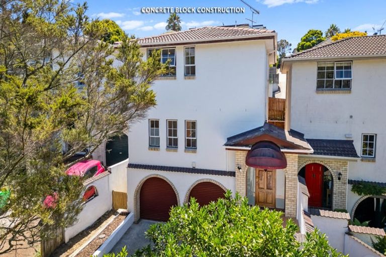 Photo of property in 3/26a Penning Road, Castor Bay, Auckland, 0620