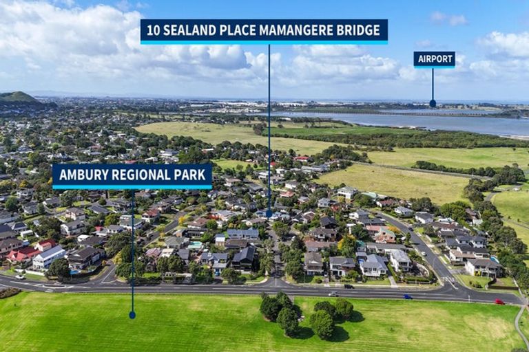 Photo of property in 10 Sealand Place, Mangere Bridge, Auckland, 2022