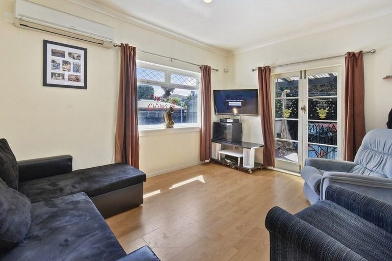 Photo of property in 12a Old Wairoa Road, Papakura, 2110