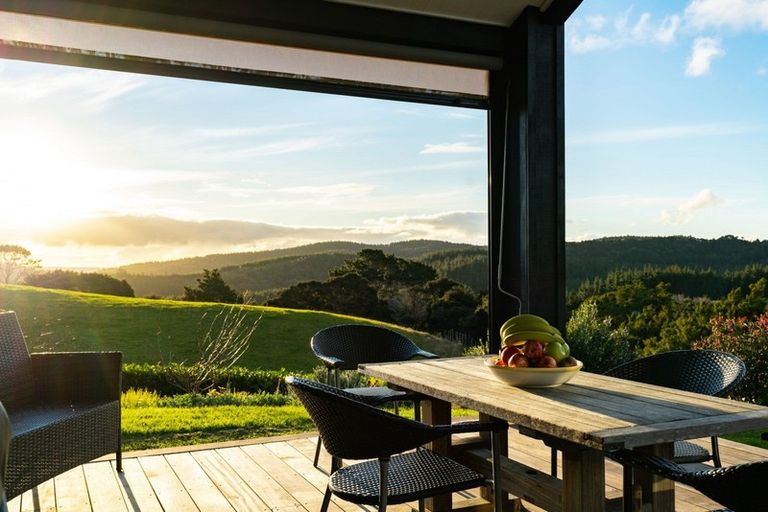 Photo of property in 4 Te Wairoa Lane, Tinopai, Matakohe, 0593