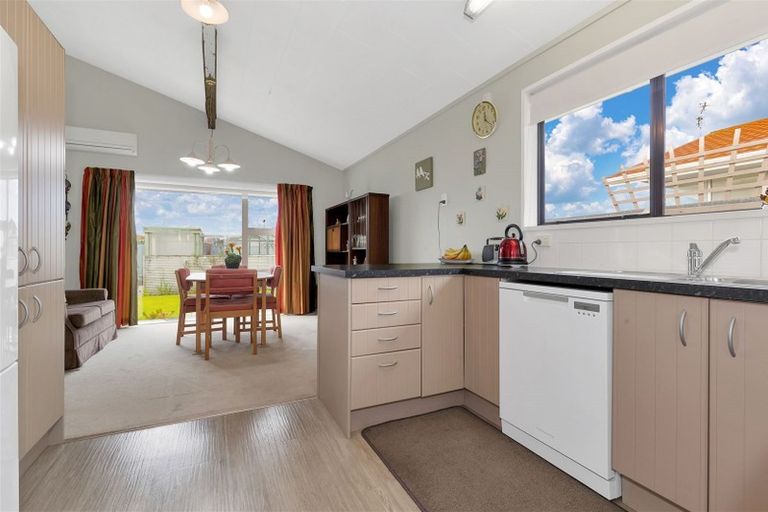 Photo of property in 20 Keldon Avenue, Rangiora, 7400