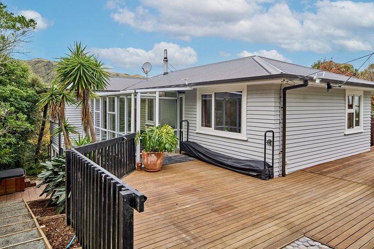 Photo of property in 12 Haunui Road, Pukerua Bay, 5026