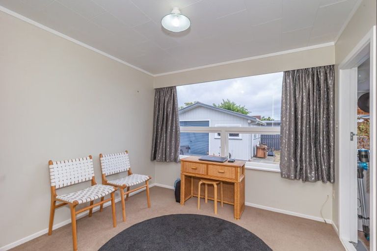 Photo of property in 12 Regal Street, Levin, 5510