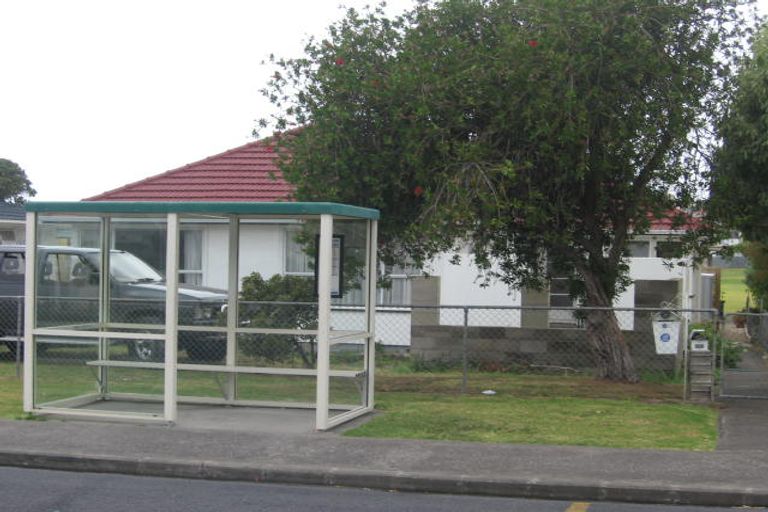 Photo of property in 12 Lingfield Street, Glenfield, Auckland, 0629