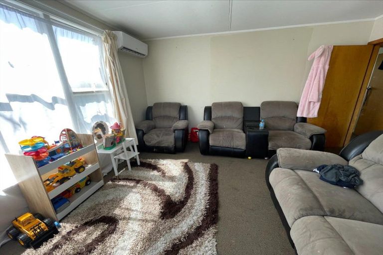 Photo of property in 60-62 Titoki Street, Castlecliff, Whanganui, 4501