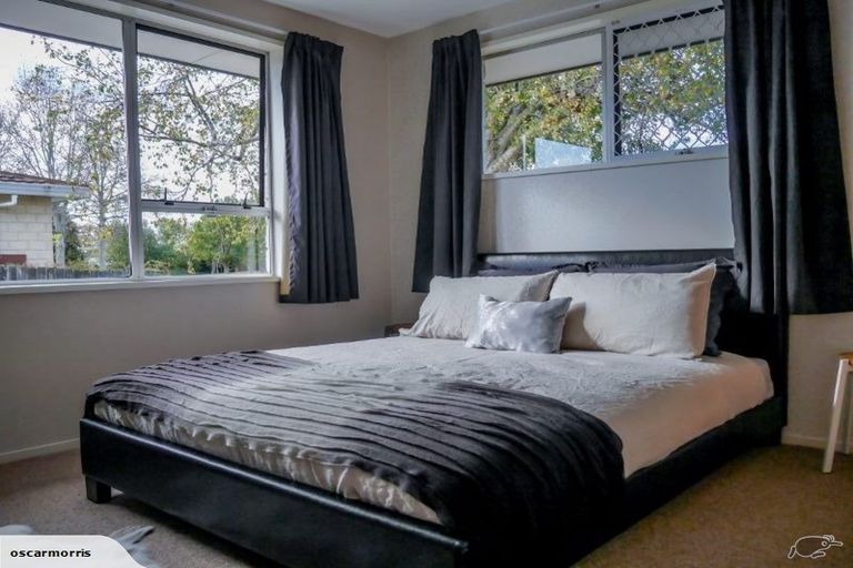 Photo of property in 1/5 James Condon Place, Redwood, Christchurch, 8051