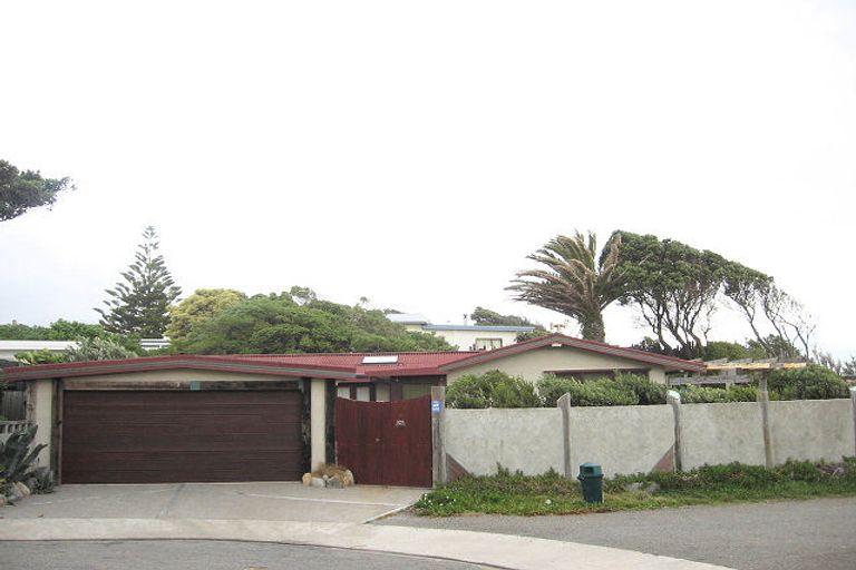Photo of property in 3 Aotea Road, Raumati South, Paraparaumu, 5032