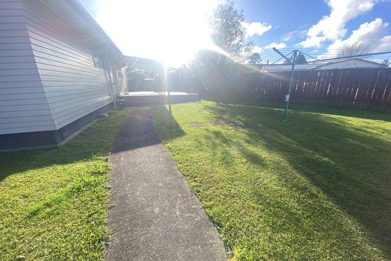 Photo of property in 58 Riverpark Crescent, Henderson, Auckland, 0610