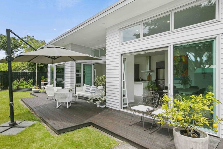 Photo of property in 33a Waimea Street, Westown, New Plymouth, 4310