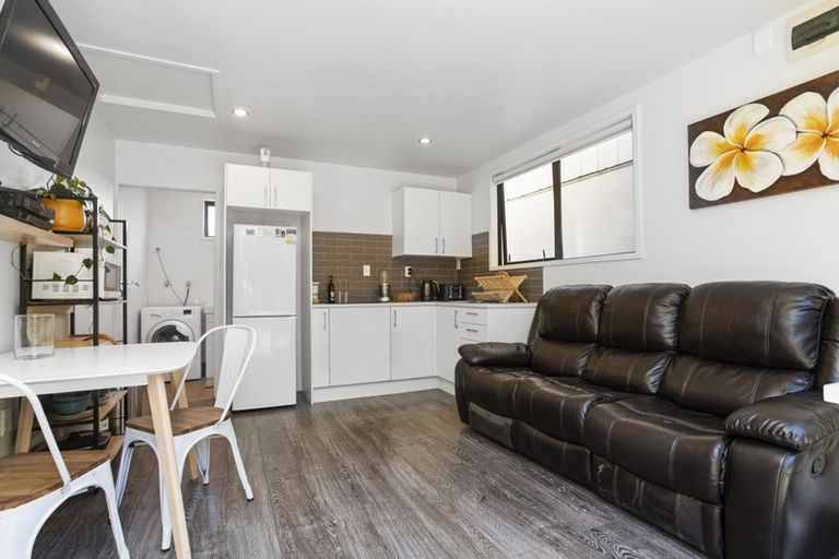 Photo of property in 1/105 Taylor Road, Mangere Bridge, Auckland, 2022