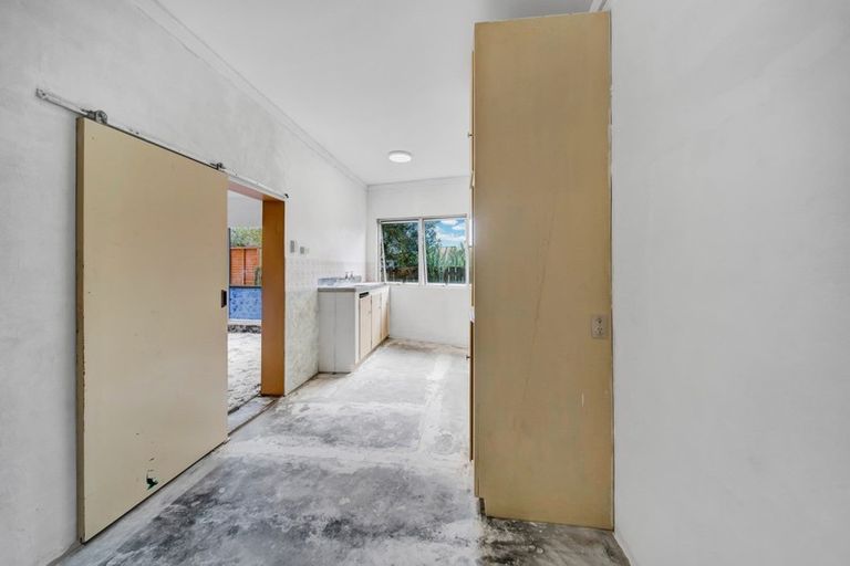 Photo of property in 312 Tukapa Street, Hurdon, New Plymouth, 4310