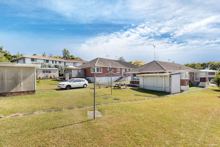 Photo of property in 2/6 Margaret Place, Milford, Auckland, 0620