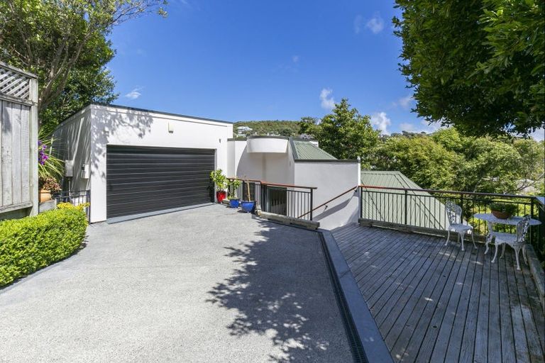 Photo of property in 18a Lucknow Terrace, Khandallah, Wellington, 6035