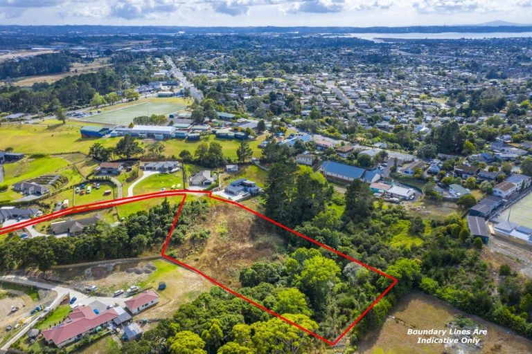 Photo of property in 304-306 Birdwood Road, Massey, Auckland, 0614