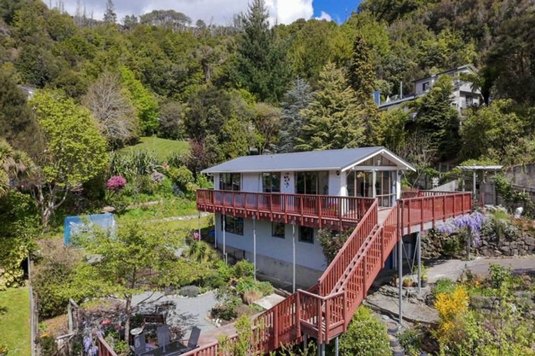 Photo of property in 12 Ngahere Street, Stokes Valley, Lower Hutt, 5019