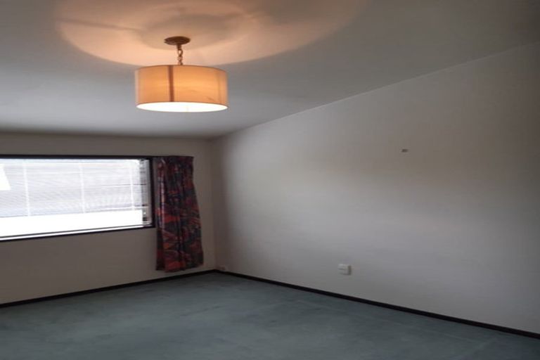 Photo of property in 11b Chevron Place, Ilam, Christchurch, 8041