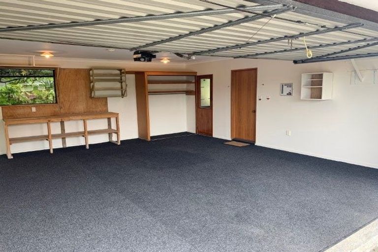 Photo of property in 93 Waratah Street, Avondale, Christchurch, 8061