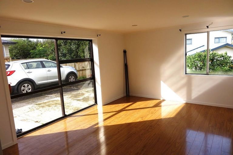 Photo of property in 43 Compton Street, Hillcrest, Auckland, 0627