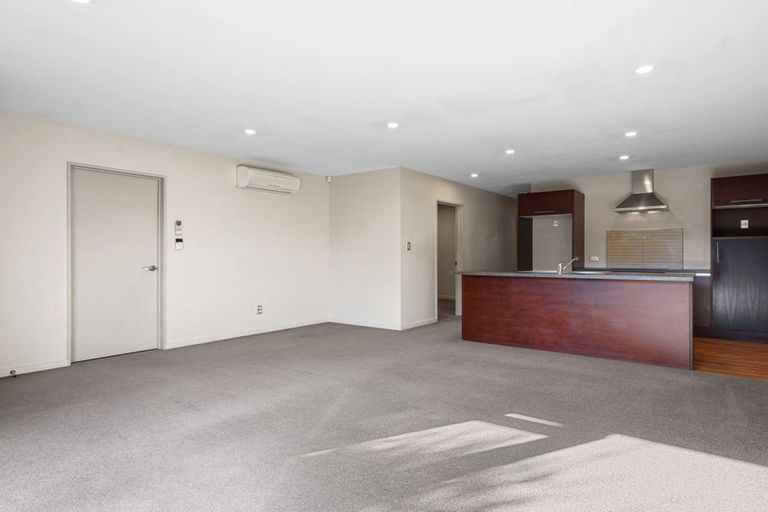 Photo of property in 6 Gresford Street, Edgeware, Christchurch, 8013