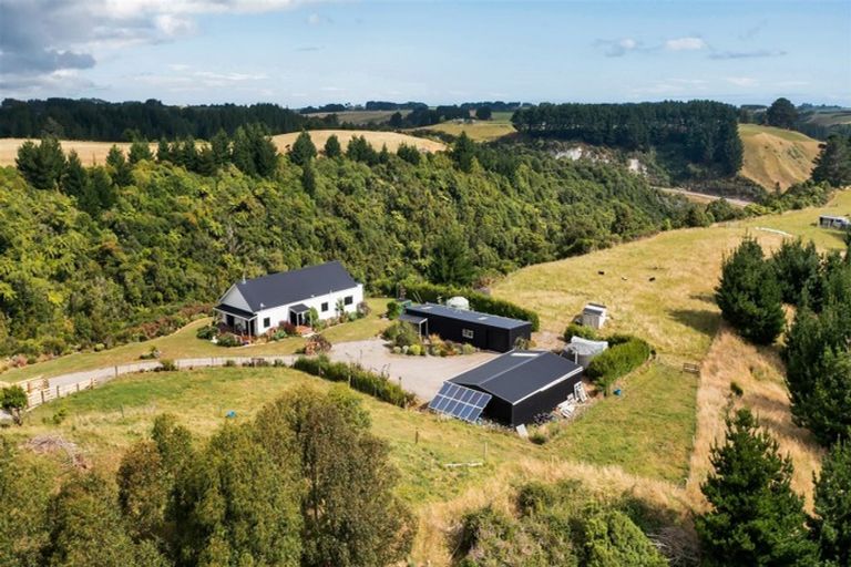 Photo of property in 172 Whakamara Road, Manutahi, Hawera, 4672