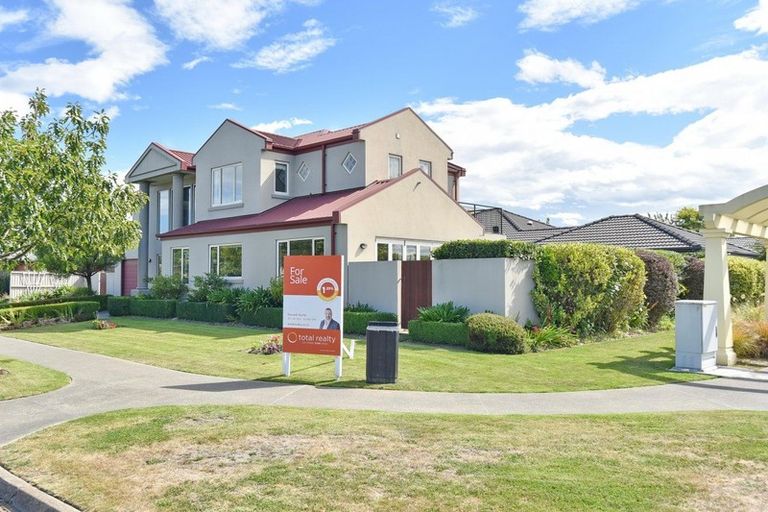 Photo of property in 12 Annaby Drive, Northwood, Christchurch, 8051