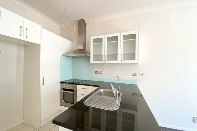 Photo of property in 11a Clearwater Cove, West Harbour, Auckland, 0618