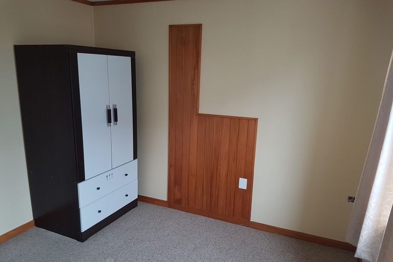 Photo of property in 1/5 Tahi Place, Belfast, Christchurch, 8051