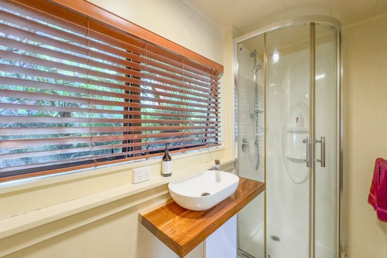 Photo of property in 304 Thames Coast Sh25 Road, Thornton Bay, Thames, 3575