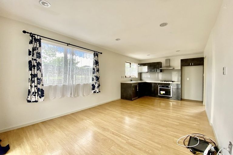 Photo of property in 1/97 View Road, Henderson, Auckland, 0612