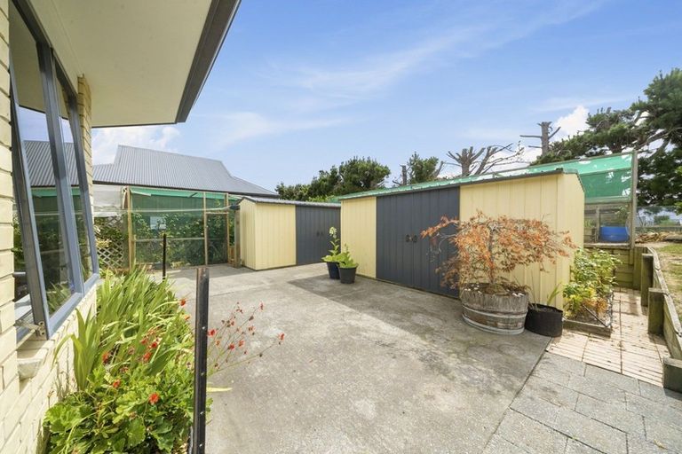Photo of property in 9 Cherry Lane, Martinborough, 5711