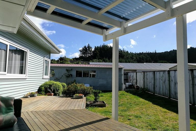 Photo of property in 14c Sharpe Crescent, Wainuiomata, Lower Hutt, 5014