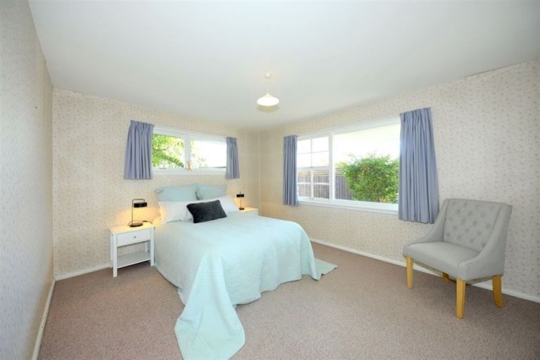 Photo of property in 27 Tuckers Road, Redwood, Christchurch, 8051