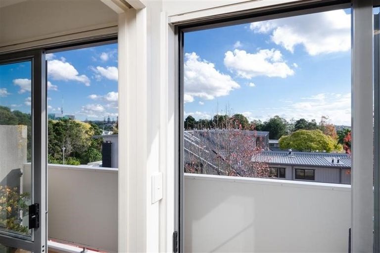 Photo of property in 3e/30 Westward Ho, Glen Eden, Auckland, 0602