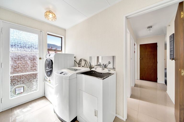 Photo of property in 44 Murray Avenue, Hawera, 4610