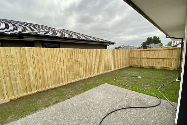 Photo of property in 26 Bill Hammond Drive, Belfast, 8051