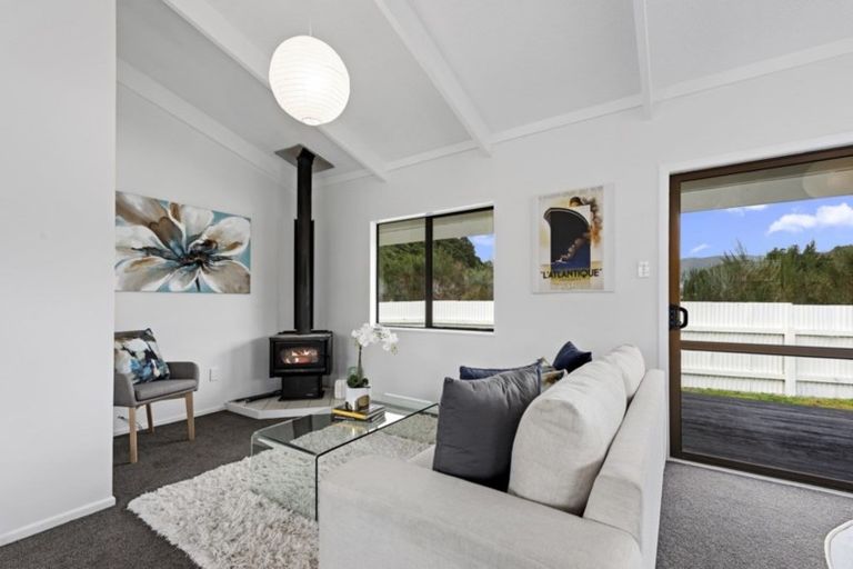 Photo of property in 100 Gillespies Road, Birchville, Upper Hutt, 5018