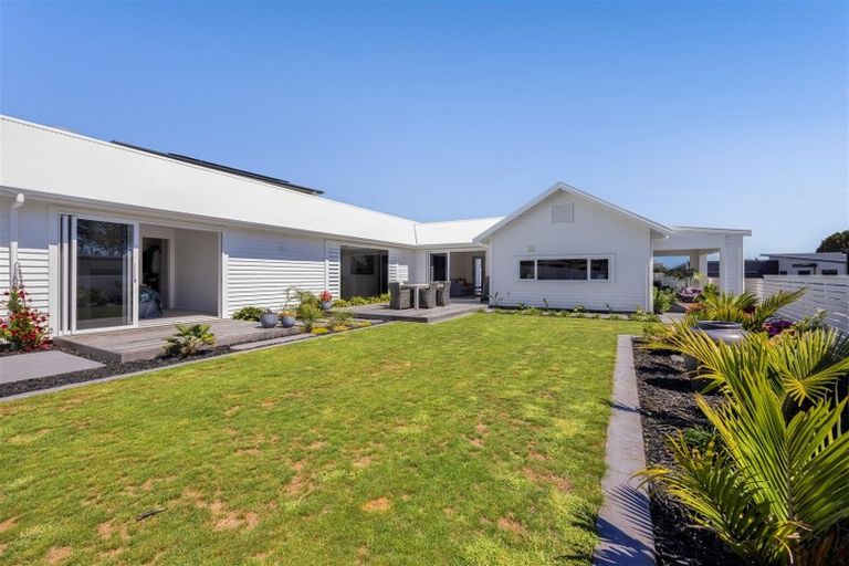Photo of property in 30 Nadine Stanton Drive, Bell Block, New Plymouth, 4312