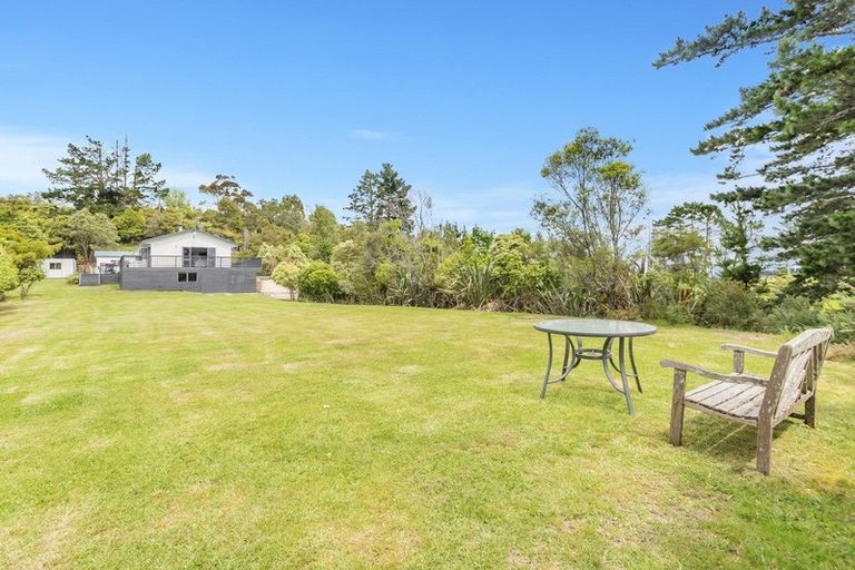 Photo of property in 822 Ponga Road, Opaheke, Papakura, 2584