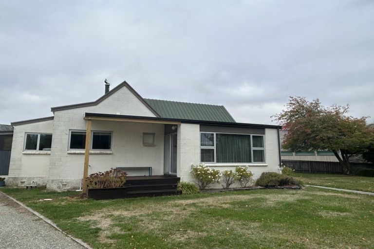 Photo of property in 56 Hunter Crescent, Wanaka, 9305
