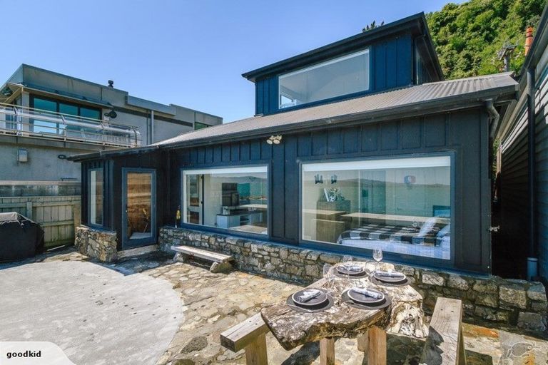 Photo of property in 604 Marine Drive, Days Bay, Lower Hutt, 5013